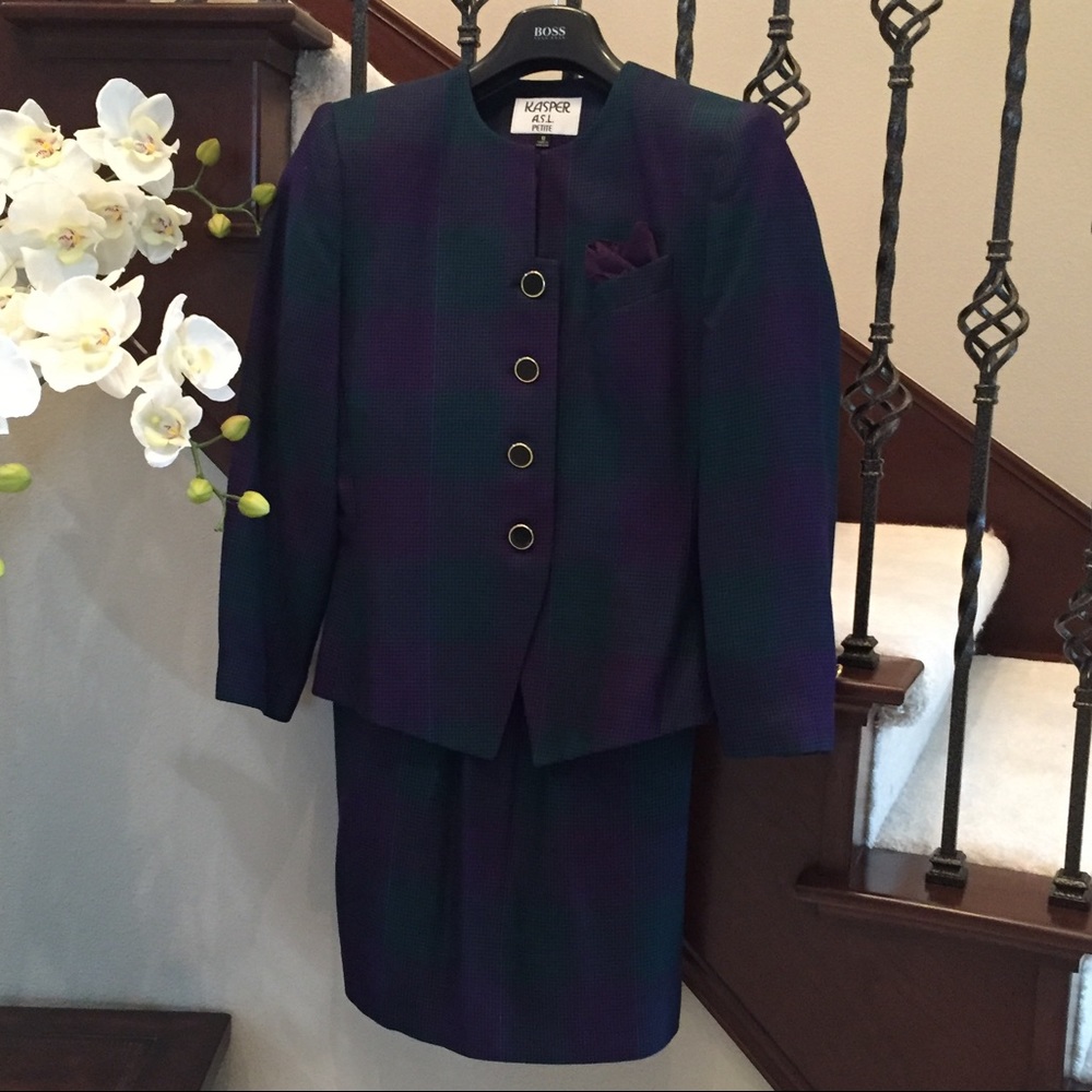 Women’s plaid business suit